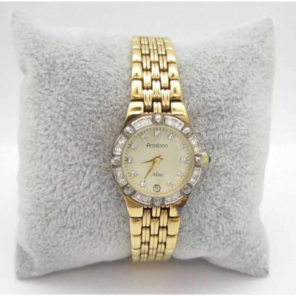 Women‎ Armitron Now Crystal Quartz Analog 22mm Round Watch (G995) 